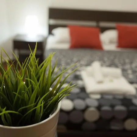 Grotto Experience 5pax Apartment *